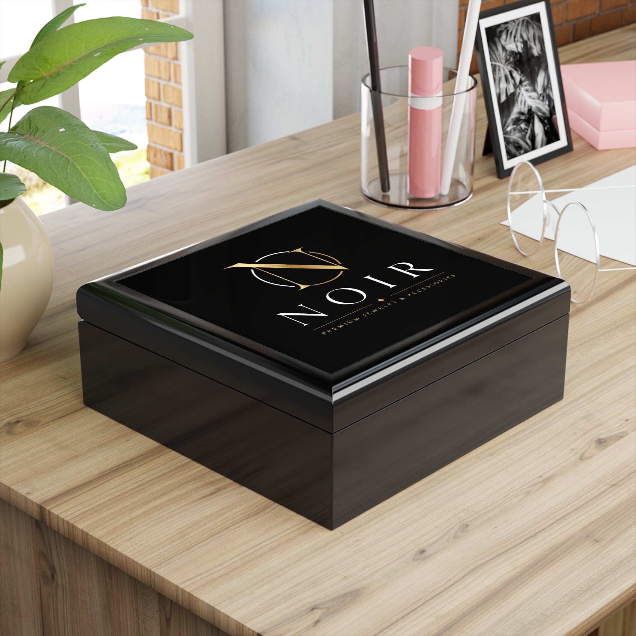 Noir Jewelry Box – Elegant Jewelry Organizer